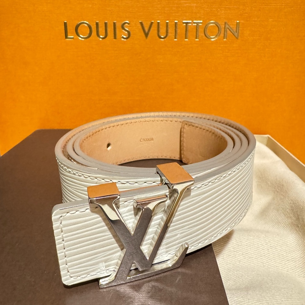 Louis Vuitton | Epi LV Initiales Leather Belt